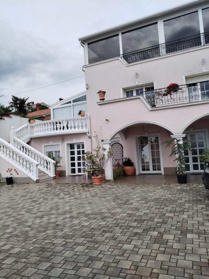 Apartments Darijana Opatija Exterior foto
