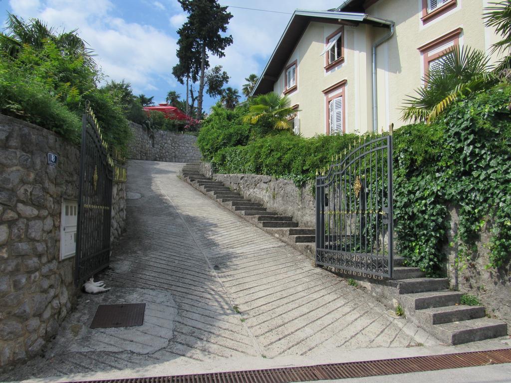 Apartments Darijana Opatija Exterior foto